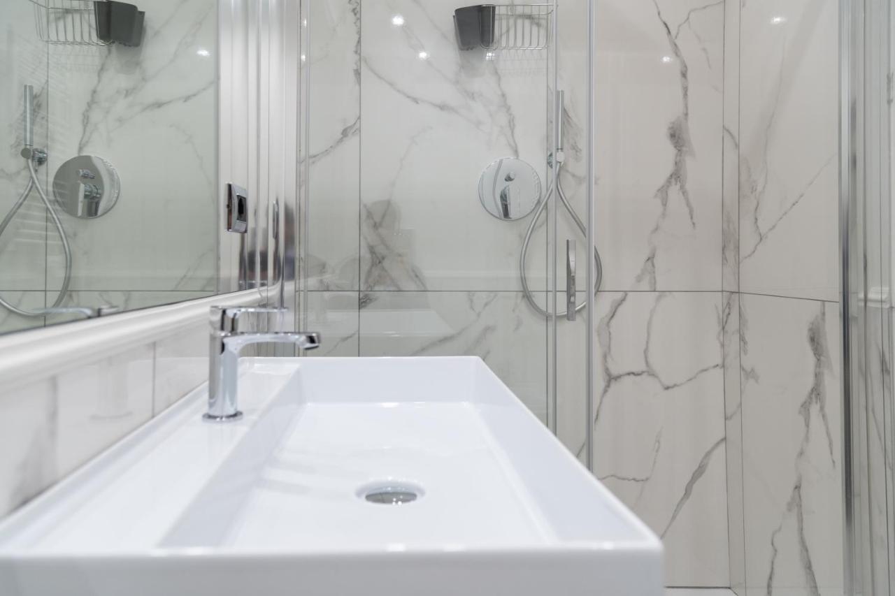 B&B Palazzo Perrotta Catania-Fontanarossai nemzetközi repülőtér Kültér fotó