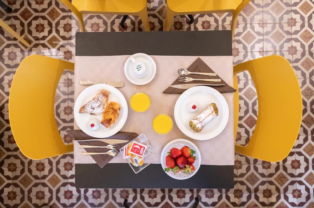 B&B Palazzo Perrotta Catania-Fontanarossai nemzetközi repülőtér Kültér fotó
