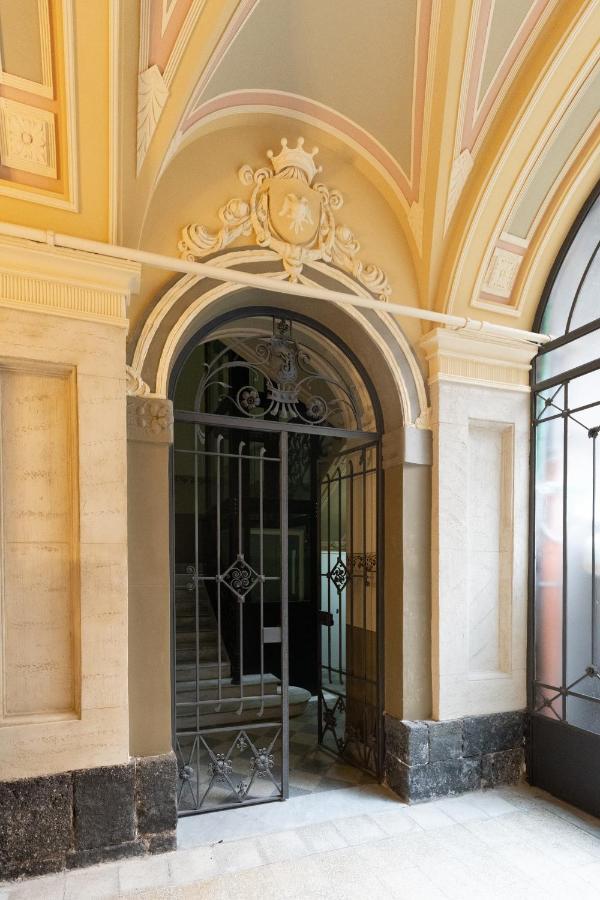 B&B Palazzo Perrotta Catania-Fontanarossai nemzetközi repülőtér Kültér fotó