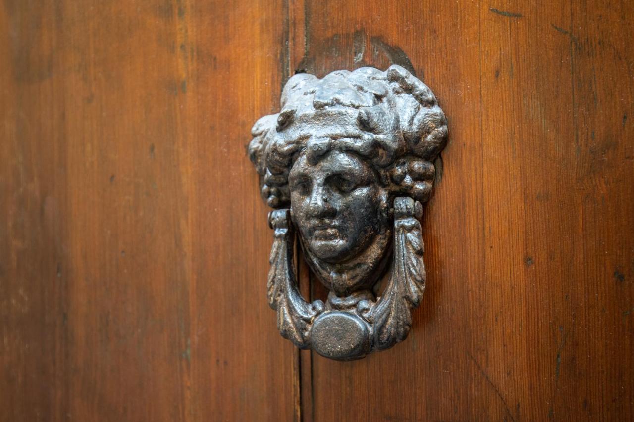 B&B Palazzo Perrotta Catania-Fontanarossai nemzetközi repülőtér Kültér fotó