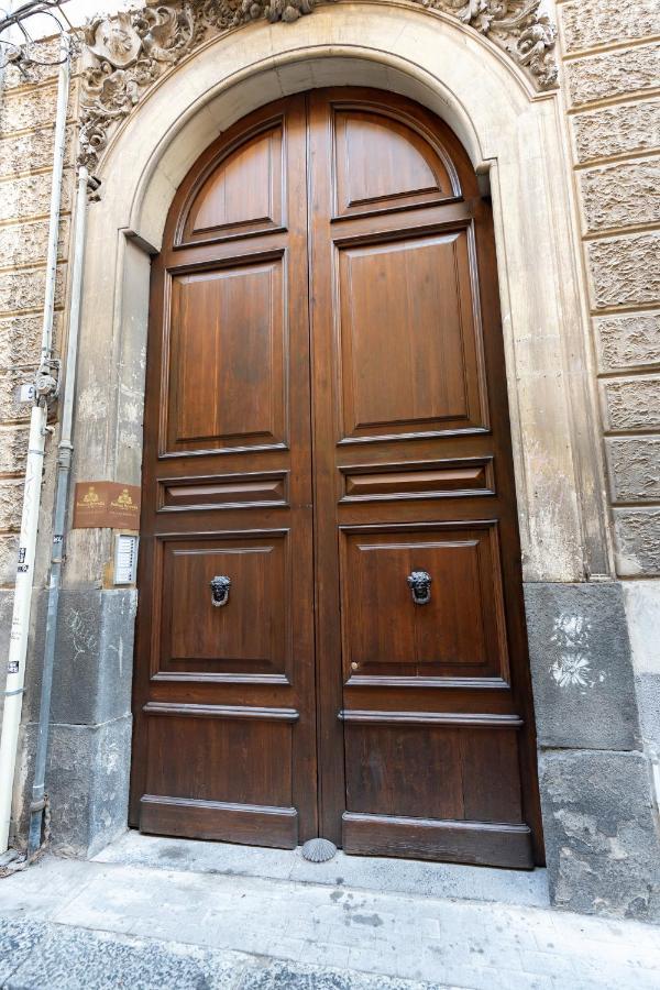 B&B Palazzo Perrotta Catania-Fontanarossai nemzetközi repülőtér Kültér fotó